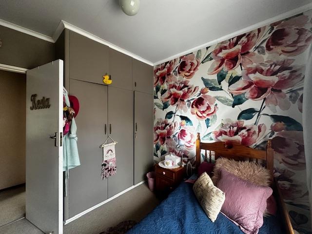 6 Bedroom Property for Sale in Pellissier Free State